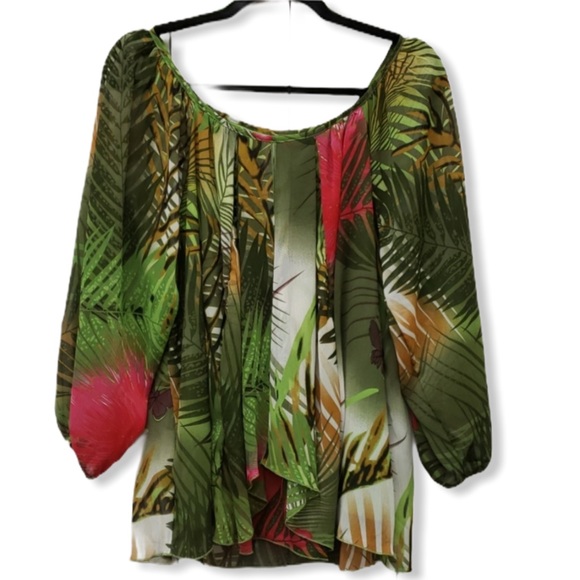 linea domani Tops - NWT Linea Domani Blouse Jungle Print Large